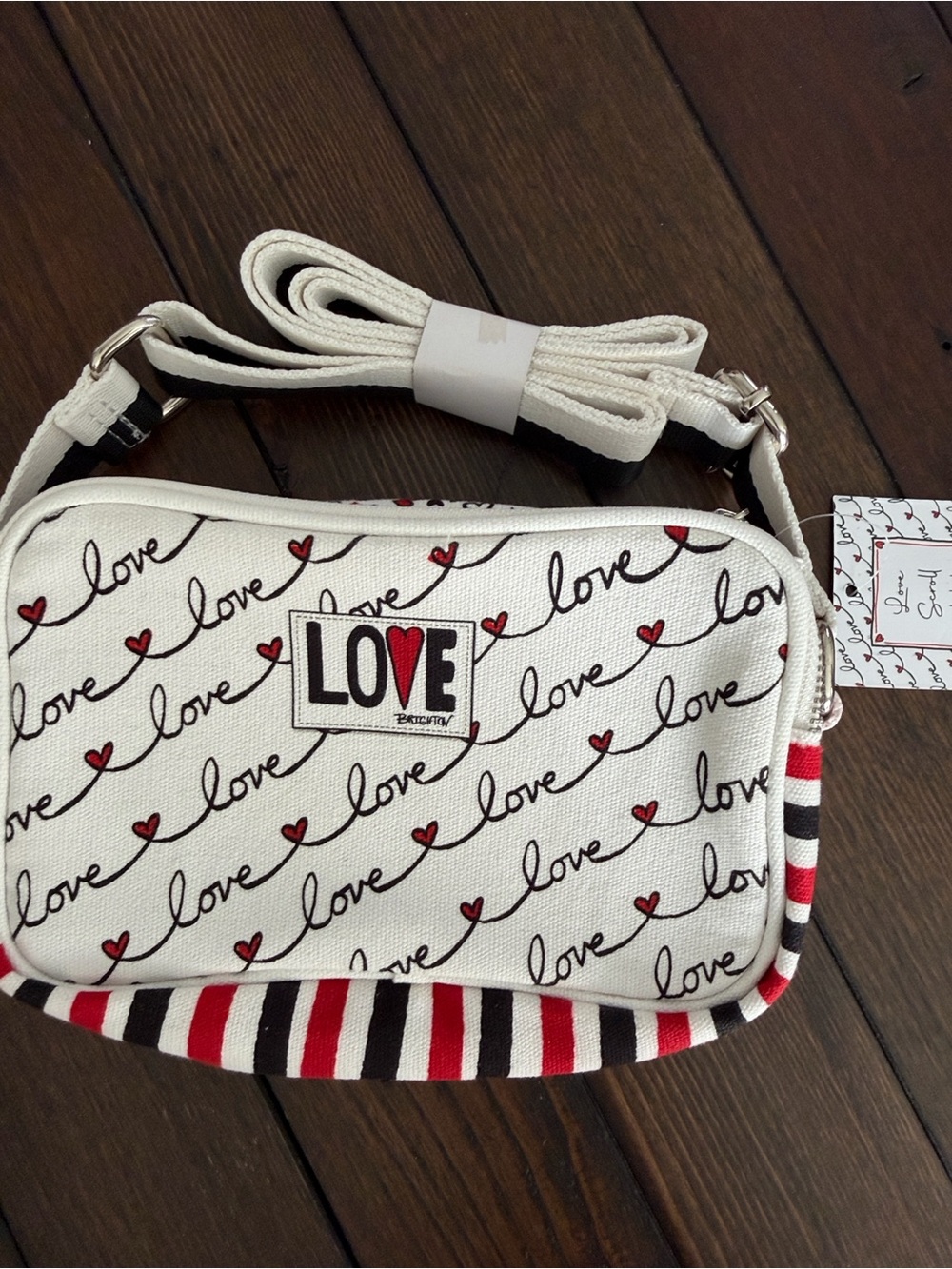 Brighton LOVE SCROLL Canvas
Crossbody Bag New With Tags